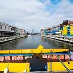 Emblematic View - Centre Apartment